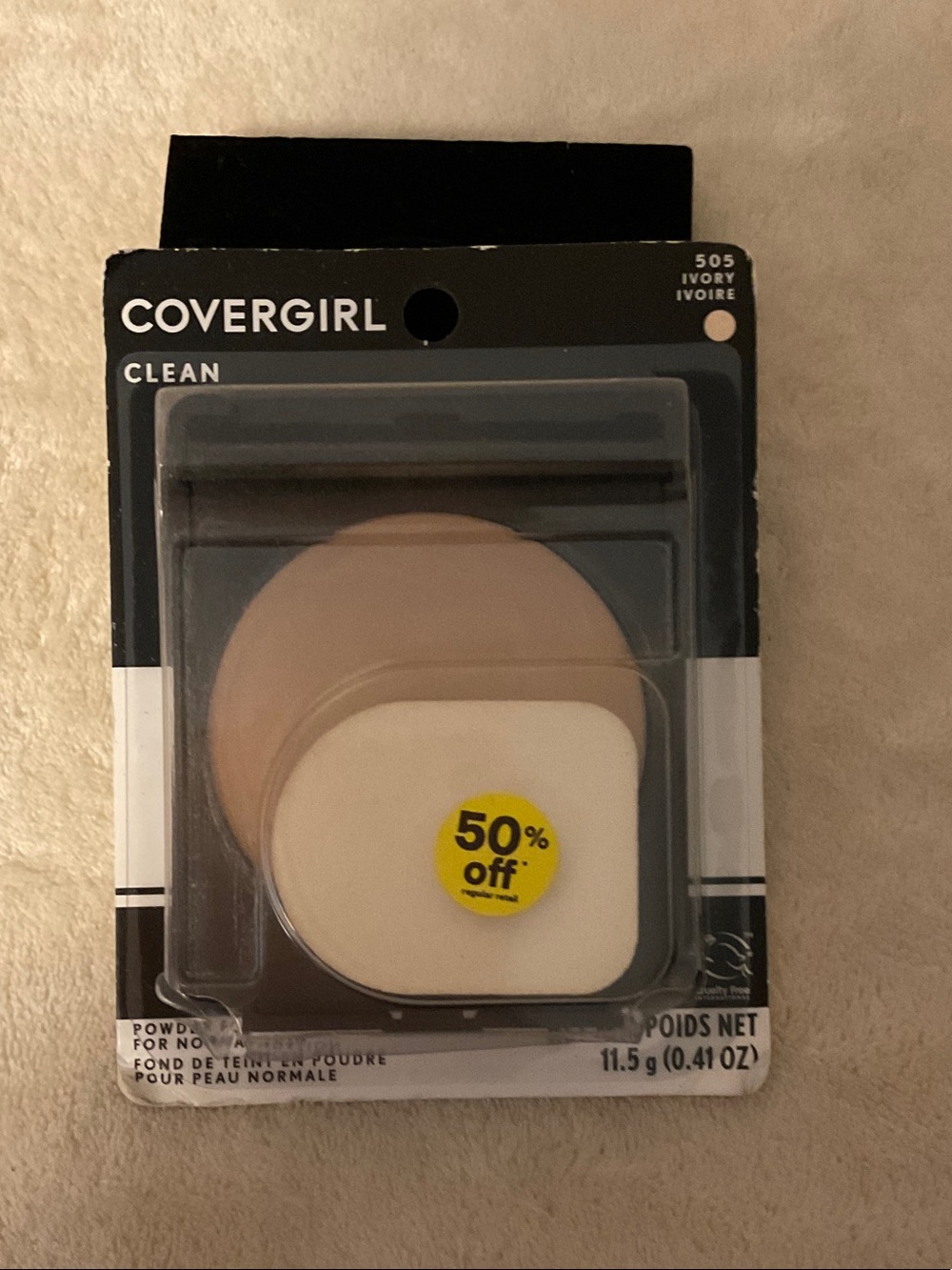 COVERGIRL Clean Pressed Powder Compact - Ivory 505